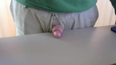 Test the Chat online show from September 26, 2025, 7:51 pm