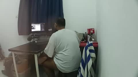 yours online show from November 20, 2025, 1:55 pm