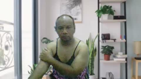 yours online show from February 8, 2026, 3:04 pm