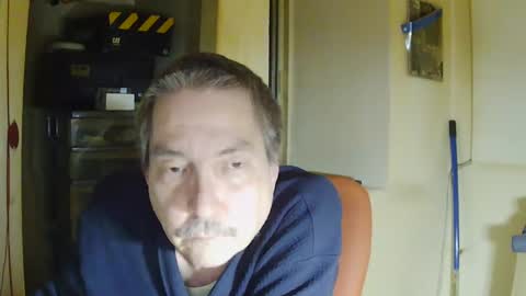 tetuo2 online show from February 7, 2025, 4:37 am