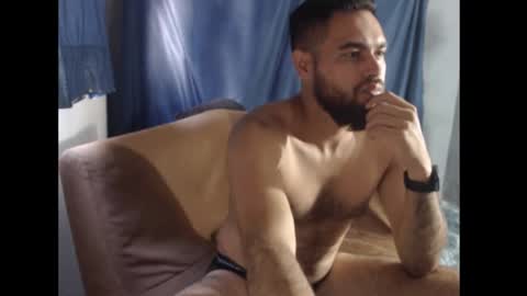 Snapshot of tevezbien chatting on October 21, 2025, 12:39 pm Yeffrith online show from October 21, 2025, 12:39 pm