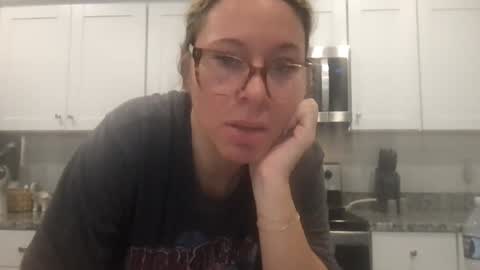 Daphne Summers online show from October 7, 2025, 1:30 pm