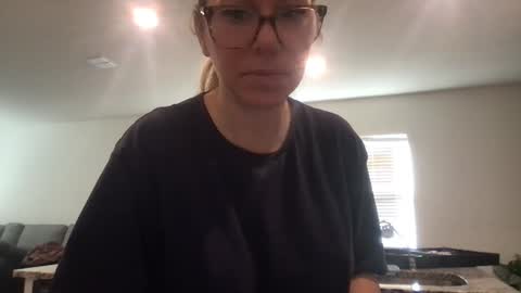 Daphne Summers online show from November 25, 2025, 7:36 pm