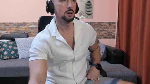 TexasHUNK online show from January 28, 2025, 6:07 pm