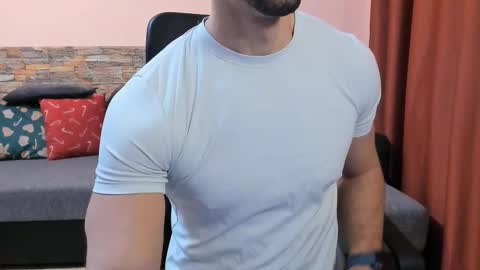 TexasHUNK online show from February 25, 2025, 9:42 am