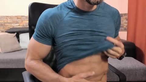 TexasHUNK online show from November 3, 2025, 8:15 am