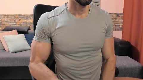 TexasHUNK online show from November 12, 2025, 8:15 am