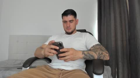 teylor creed online show from November 28, 2025, 7:49 pm