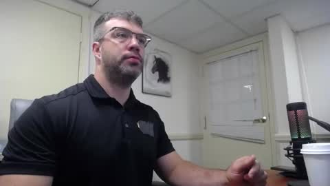 Snapshot of tgensin chatting on October 7, 2025, 11:40 am tgensin online show from October 7, 2025, 11:40 am
