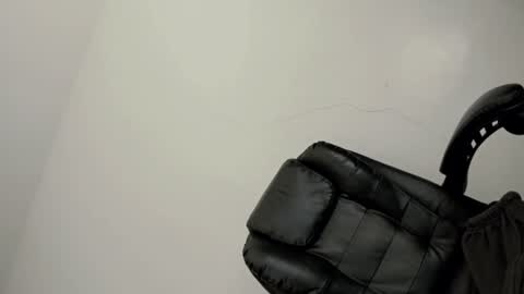 Snapshot of tgirl_luna69 chatting on July 14, 2026, 5:51 pm Luna online show from July 14, 2026, 5:51 pm