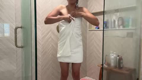 babygirlmami online show from November 10, 2025, 7:46 pm