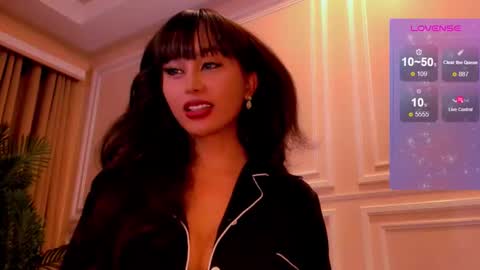 Snapshot of th3r3sa chatting on October 17, 2025, 8:06 am th3r3sa online show from October 17, 2025, 8:06 am