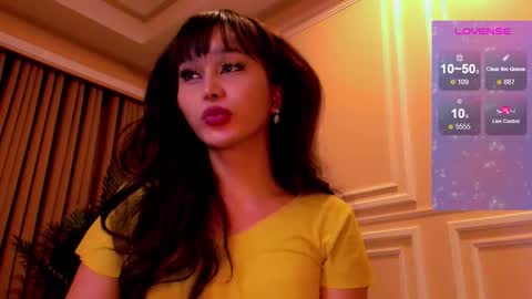 Snapshot of th3r3sa chatting on November 4, 2025, 6:18 pm th3r3sa online show from November 4, 2025, 6:18 pm