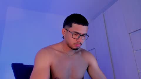 Snapshot of thadeo_king chatting on April 2, 2026, 11:24 pm thadeo_king online show from April 2, 2026, 11:24 pm