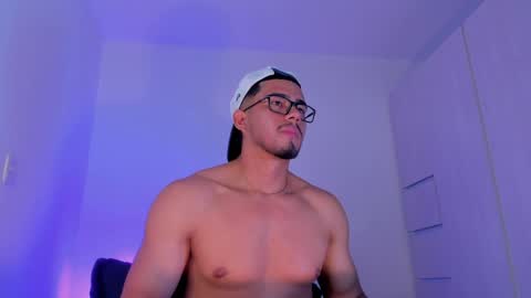 Snapshot of thadeo_king chatting on April 10, 2026, 1:44 am thadeo_king online show from April 10, 2026, 1:44 am