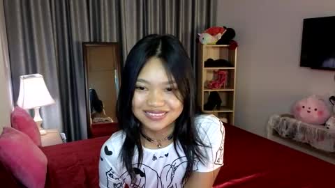 Snapshot of thailand4you chatting on November 10, 2025, 12:26 pm AbbieThai online show from November 10, 2025, 12:26 pm