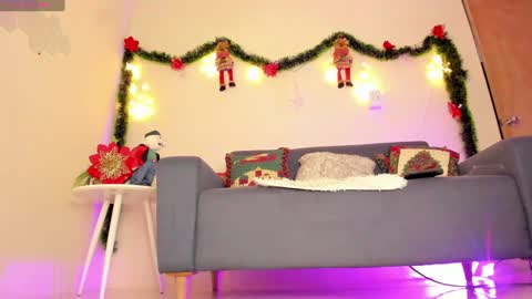 Snapshot of thais_dreams chatting on December 9, 2024, 12:19 pm Thais online show from December 9, 2024, 12:19 pm