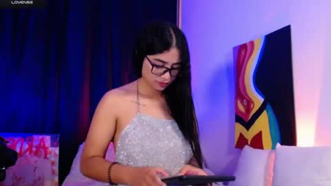 Snapshot of thalia_066 chatting on November 5, 2025, 10:59 am thalia online show from November 5, 2025, 10:59 am