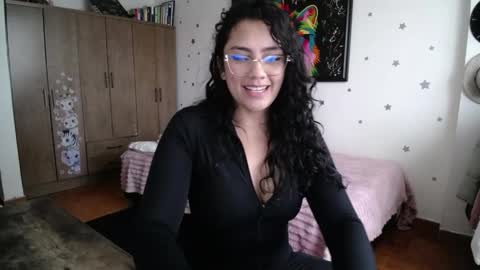    online show from April 11, 2026, 10:25 pm