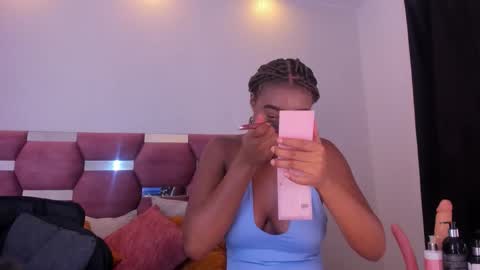 thaliaocean online show from October 5, 2025, 12:47 pm