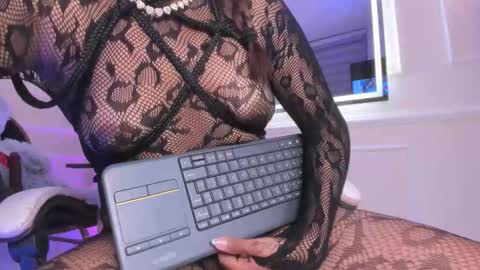 tamara gen online show from March 10, 2026, 1:21 am