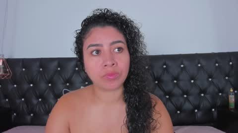 Snapshot of thara_webstter chatting on January 8, 2025, 11:32 am thara webstter online show from January 8, 2025, 11:32 am