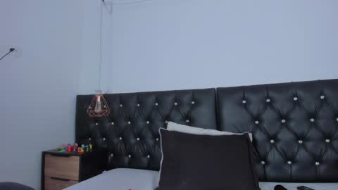 Snapshot of thara_webstter chatting on February 8, 2025, 2:49 pm thara webstter online show from February 8, 2025, 2:49 pm