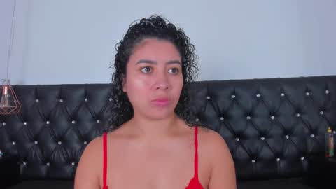 Snapshot of thara_webstter chatting on February 12, 2025, 11:40 am thara webstter online show from February 12, 2025, 11:40 am