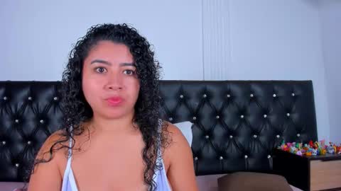 Snapshot of thara_webstter chatting on November 12, 2025, 12:05 pm thara webstter online show from November 12, 2025, 12:05 pm