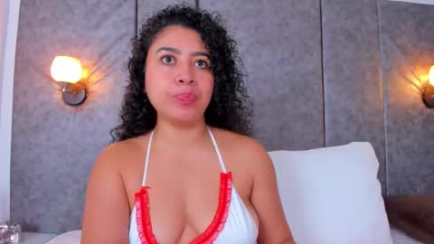 Snapshot of thara_webstter chatting on November 14, 2025, 12:15 pm thara webstter online show from November 14, 2025, 12:15 pm