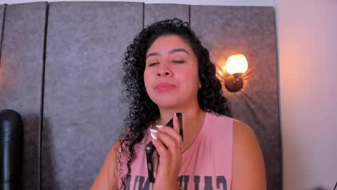 Snapshot of thara_webstter chatting on April 23, 2026, 12:29 pm thara webstter online show from April 23, 2026, 12:29 pm