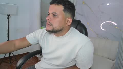 that_temptation online show from February 2, 2025, 1:08 pm