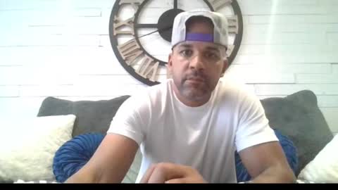 thatazguyaz online show from October 27, 2025, 9:41 pm