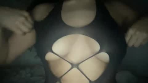 Melanie online show from November 28, 2025, 6:05 am