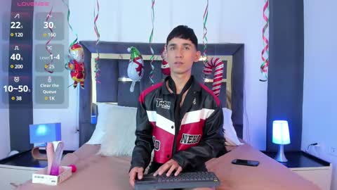 Snapshot of thayler_jones chatting on December 24, 2024, 11:17 am Thayler online show from December 24, 2024, 11:17 am