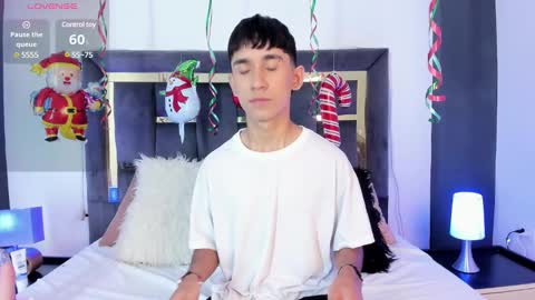 Snapshot of thayler_jones chatting on December 27, 2024, 11:17 am Thayler online show from December 27, 2024, 11:17 am