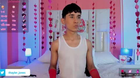 Snapshot of thayler_jones chatting on February 20, 2025, 11:20 am Thayler online show from February 20, 2025, 11:20 am