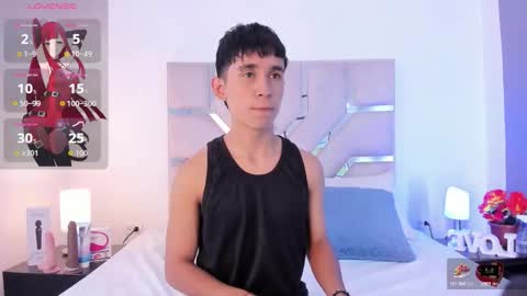 Snapshot of thayler_jones chatting on September 25, 2025, 11:14 am Thayler online show from September 25, 2025, 11:14 am