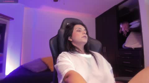 Snapshot of thays_mawakye01 chatting on March 6, 2025, 2:40 pm Paola online show from March 6, 2025, 2:40 pm