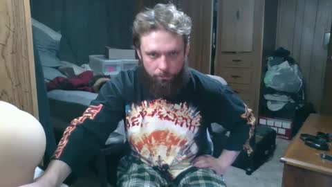 Snapshot of the4stringmotha chatting on February 25, 2025, 4:10 pm BiggerINalaska online show from February 25, 2025, 4:10 pm