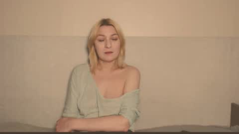 Snapshot of the_basic_instinctt chatting on November 13, 2025, 11:14 pm Eva online show from November 13, 2025, 11:14 pm