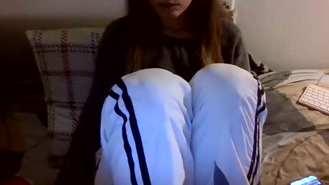 the crazy travellers online show from November 26, 2025, 12:39 pm