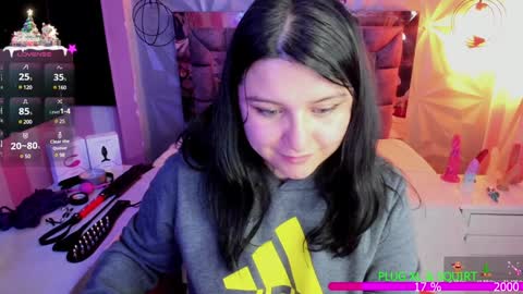 Snapshot of the_cat_girl_ chatting on December 18, 2024, 12:32 am i am Cat online show from December 18, 2024, 12:32 am