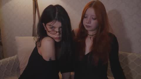 EllaLyn online show from October 12, 2025, 8:08 pm