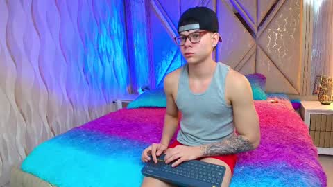 Ithan and Leo online show from October 6, 2025, 7:28 am