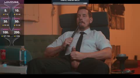 Snapshot of the_dilf chatting on December 21, 2024, 4:25 pm The DILF - online show from December 21, 2024, 4:25 pm