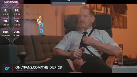 Snapshot of the_dilf chatting on January 27, 2025, 3:50 pm The DILF - online show from January 27, 2025, 3:50 pm