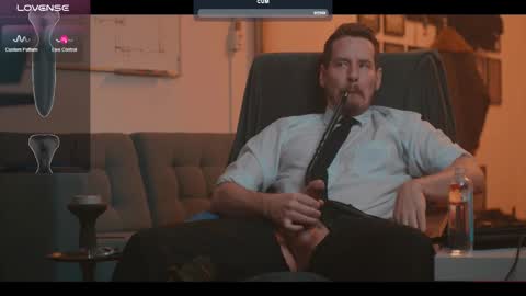 Snapshot of the_dilf chatting on March 1, 2025, 12:45 pm The DILF - online show from March 1, 2025, 12:45 pm