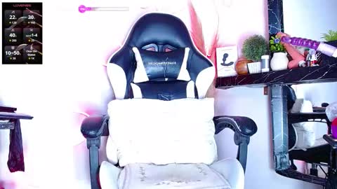 the dog lian online show from November 27, 2025, 12:24 am