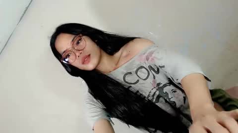 the_horny_bella online show from April 10, 2026, 6:12 pm